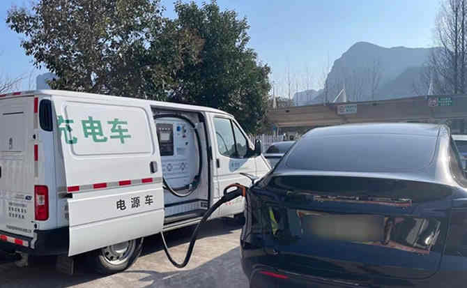 筠连汽车搭电